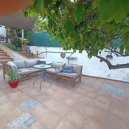 Falconera Apartaments, A Faldas De La Montana Lejlighed