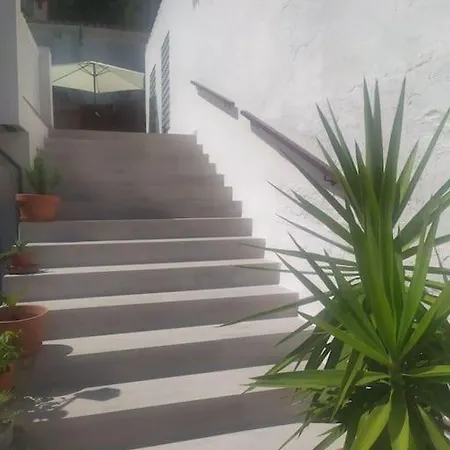 Falconera Apartaments, A Faldas De La Montana *