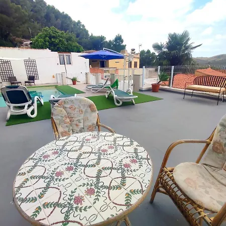 Falconera Apartaments, A Faldas De La Montana Lejlighed