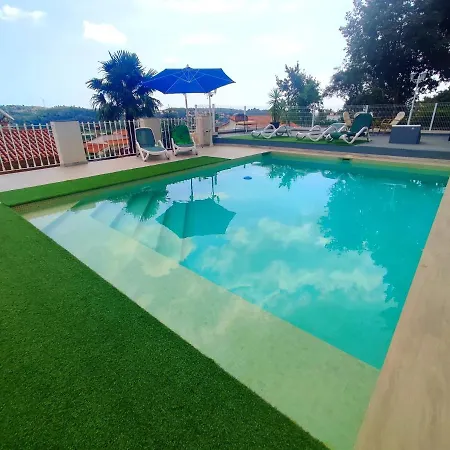 Falconera Apartaments, A Faldas De La Montana